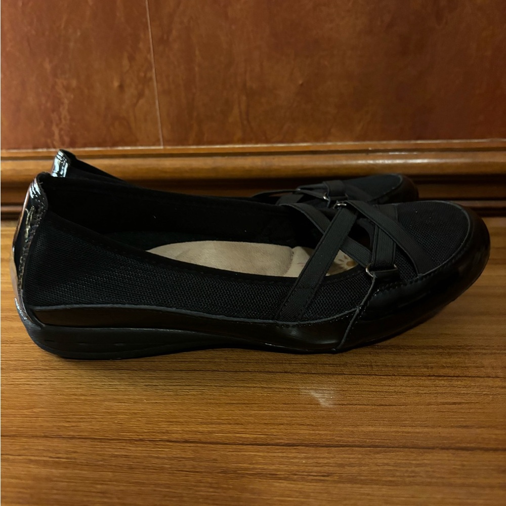 Earth Spirit Peni Casual Shoes Women's Size 8.5 Black Leather  Mesh Slip On